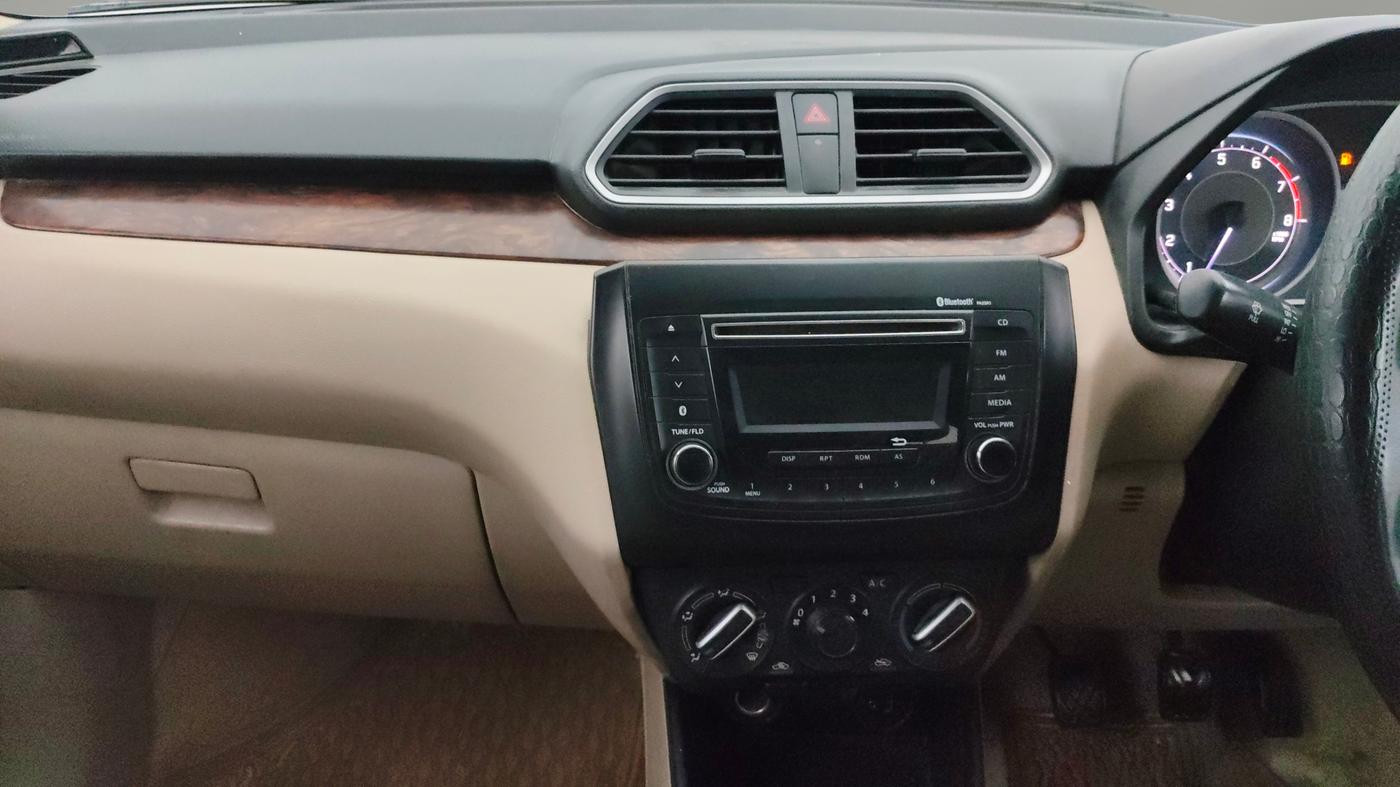 2018 Maruti Dzire VXI, CNG, Manual, 94,982 km, Air Conditioner