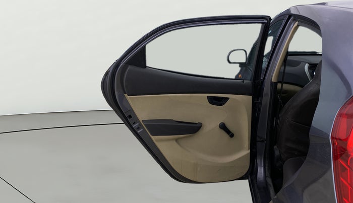 2016 Hyundai Eon ERA +, Petrol, Manual, 66,217 km, LHS Rear Door