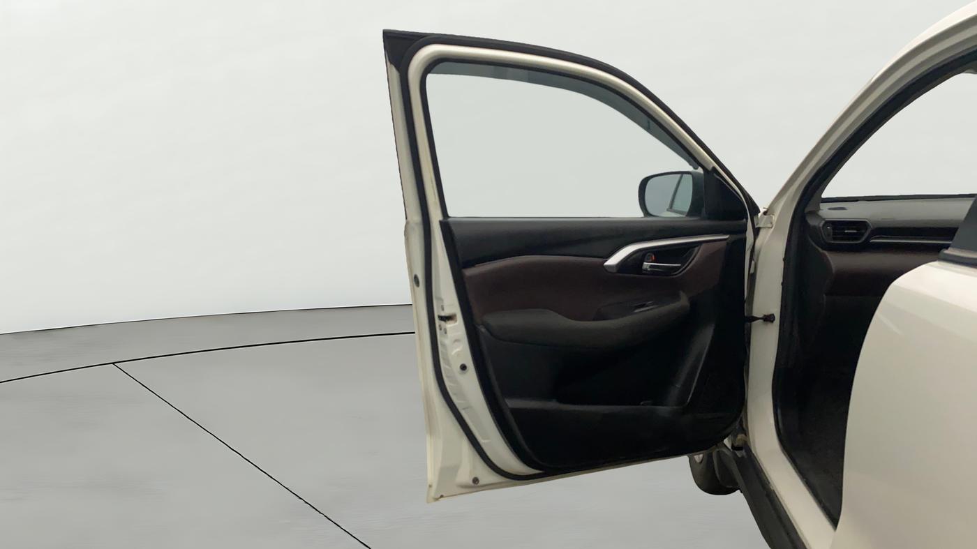 2024 Maruti Grand Vitara SIGMA SMART HYBRID, Petrol, Manual, 31,630 km, LHS Front Door