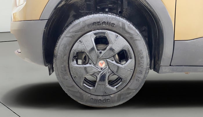 2022 Tata PUNCH ACCOMPLISHED MT, Petrol, Manual, 22,238 km, Left Front Wheel