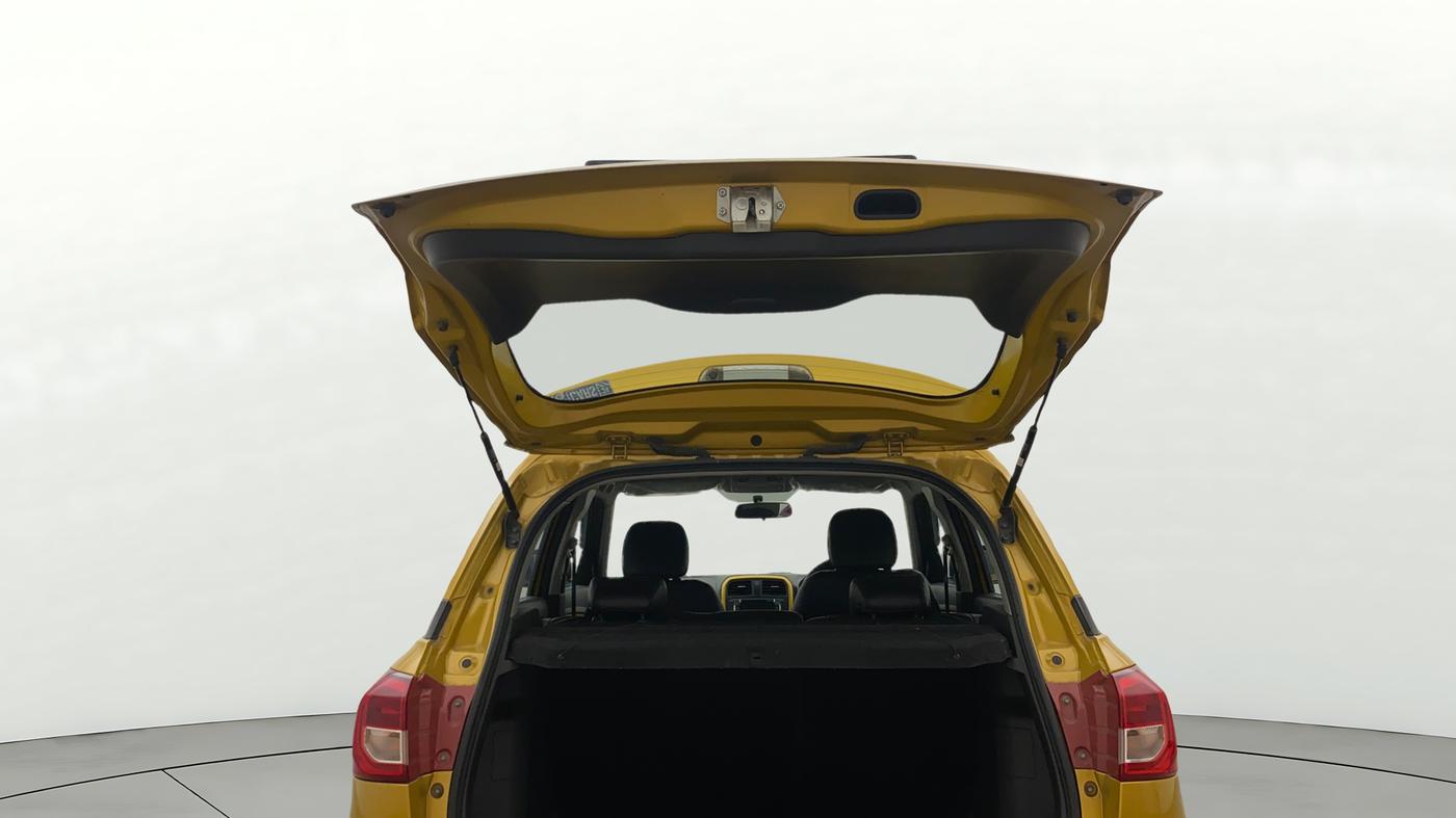2017 Maruti Vitara Brezza ZDI, Diesel, Manual, 1,14,209 km, Boot Door Open