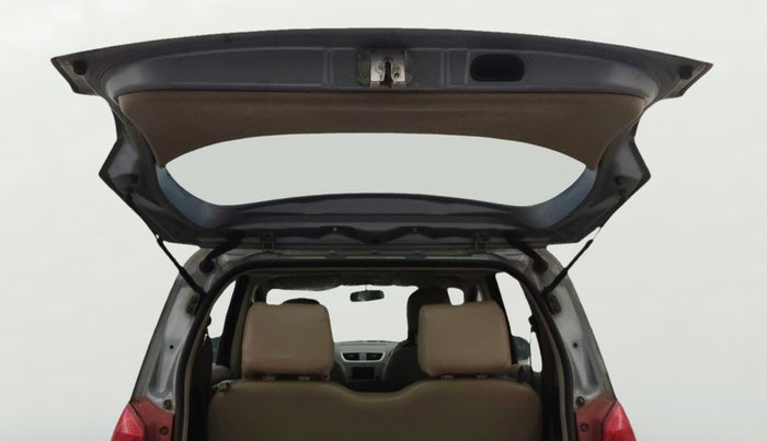 2014 Maruti Ertiga ZXI, CNG, Manual, 47,925 km, Boot Door Open