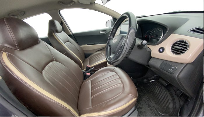 2015 Hyundai Grand i10 ASTA AT 1.2 KAPPA VTVT, Petrol, Automatic, 53,267 km, Right Side Front Door Cabin