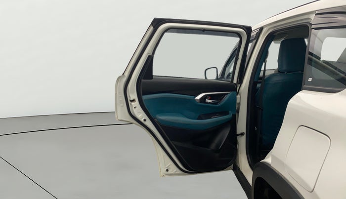 2023 Toyota URBAN CRUISER HYRYDER E NEO DRIVE, Petrol, Manual, 36,649 km, LHS Rear Door