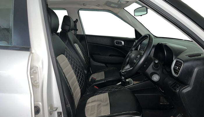 2019 Hyundai VENUE SX 1.0 TURBO, Petrol, Manual, 73,325 km, Right Side Front Door Cabin