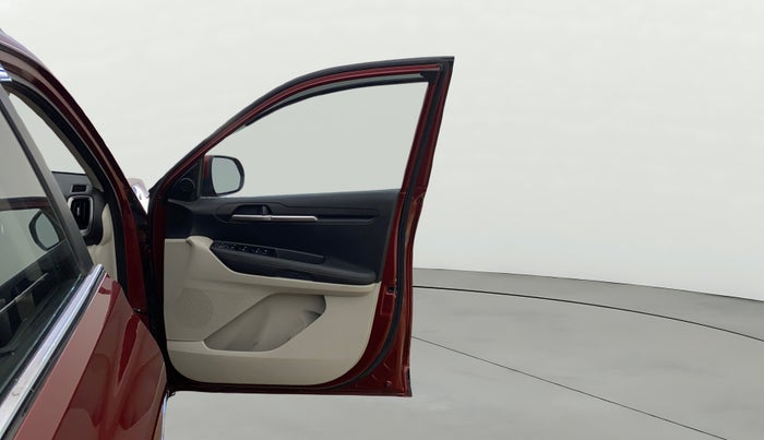 2021 KIA SONET HTX 1.0 IMT, Petrol, Manual, 61,182 km, RHS Front Door