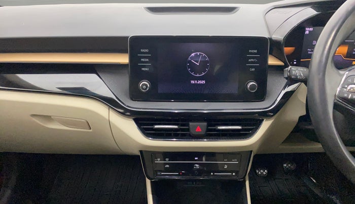 2022 Skoda SLAVIA STYLE 1.0L TSI MT, Petrol, Manual, 27,130 km, Air Conditioner