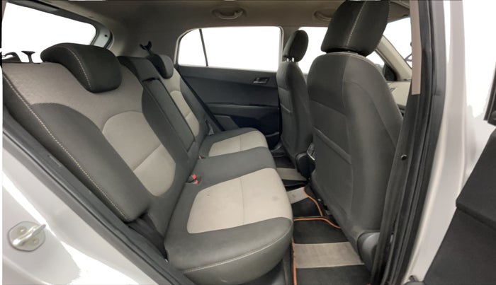 2016 Hyundai Creta SX PLUS 1.6 PETROL, Petrol, Manual, 94,638 km, Right Side Rear Door Cabin