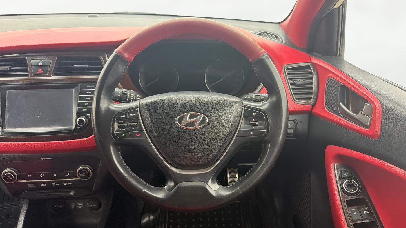 2015 Hyundai i20 Active 1.2 SX, Petrol, Manual, 76,929 km, Steering Wheel Close Up