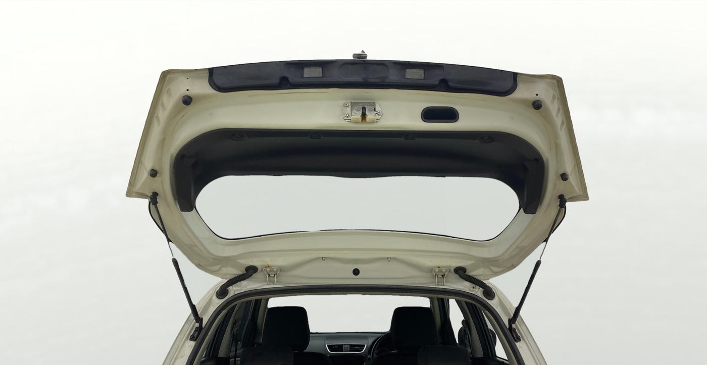 2013 Maruti Swift VXI, Petrol, Manual, 82,819 km, Boot Door Open