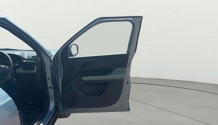 2023 Tata PUNCH ADVENTURE RHYTHM PACK MT, Petrol, Manual, 8,280 km, RHS Front Door