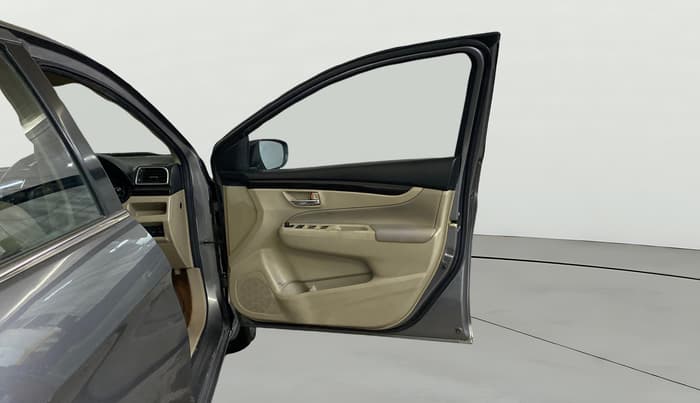 2017 Maruti Ciaz ZXI+, Petrol, Manual, 70,325 km, RHS Front Door