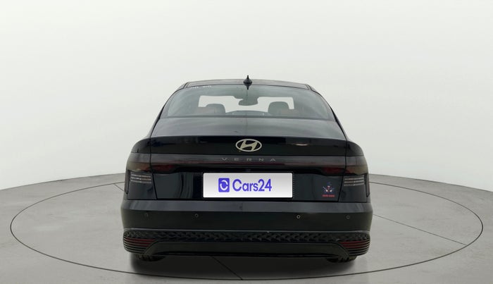 2024 Hyundai Verna SX (O) 1.5 MPI MT, Petrol, Manual, 29,076 km, Back/Rear