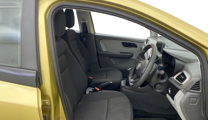 2020 Tata ALTROZ XT PETROL, Petrol, Manual, 45,005 km, Right Side Front Door Cabin