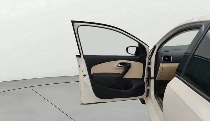 2017 Skoda Rapid AMBITION 1.6 MPI MT, Petrol, Manual, 42,422 km, LHS Front Door