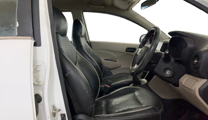 2021 Hyundai NEW SANTRO MAGNA EXECUTIVE CNG, CNG, Manual, 94,018 km, Right Side Front Door Cabin