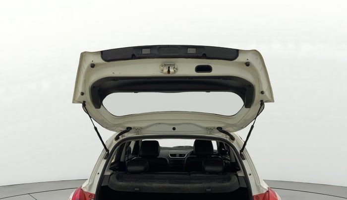 2016 Maruti Swift VXI, CNG, Manual, 85,507 km, Boot Door Open