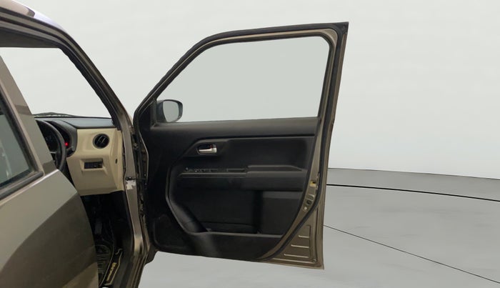 2019 Maruti New Wagon-R VXI (O) 1.0, Petrol, Manual, 31,969 km, RHS Front Door