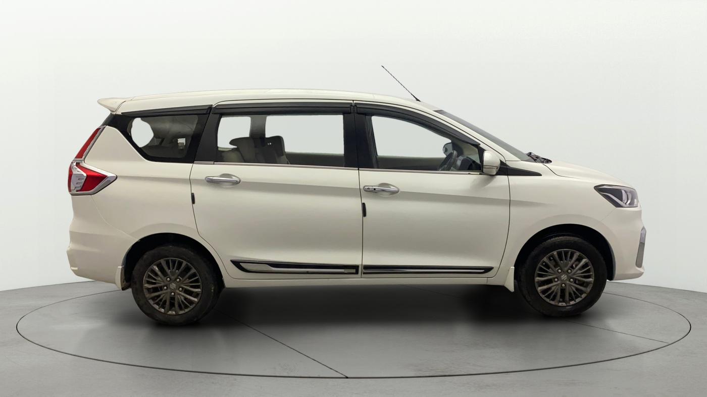 2020 Maruti Ertiga ZXI+ SHVS, Petrol, Manual, 1,28,059 km, Right Side View
