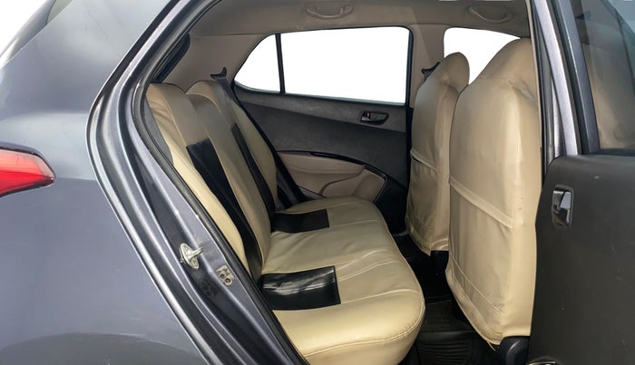 2016 Hyundai Grand i10 MAGNA 1.2 KAPPA VTVT, Petrol, Manual, 44,448 km, Right Side Rear Door Cabin