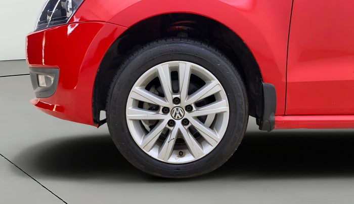 2014 Volkswagen Polo HIGHLINE1.2L, Petrol, Manual, 70,243 km, Left Front Wheel