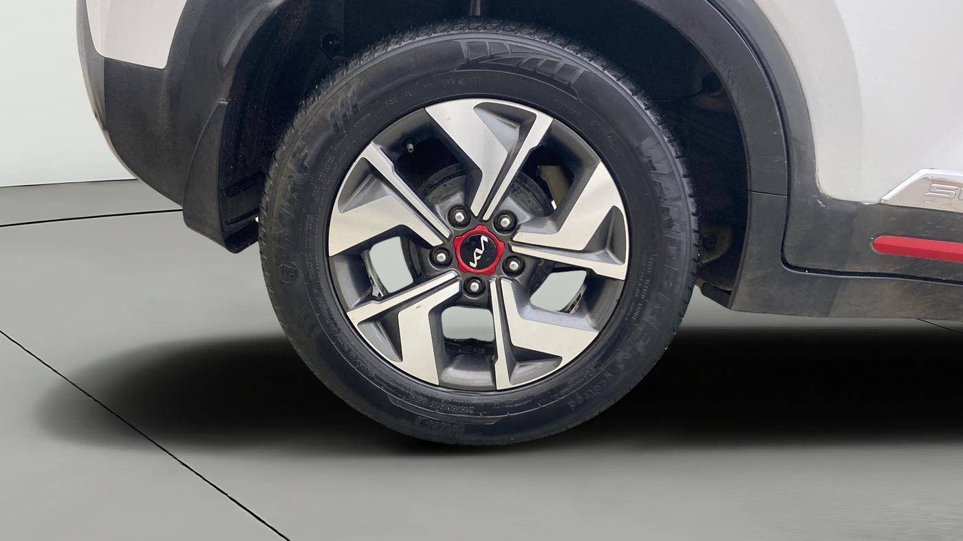 2022 KIA SONET GTX PLUS 1.5, Diesel, Manual, 1,19,285 km, Right Rear Wheel