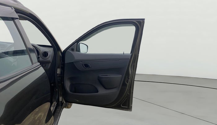 2020 Renault Kwid RXT 1.0 (O), Petrol, Manual, 76,836 km, RHS Front Door