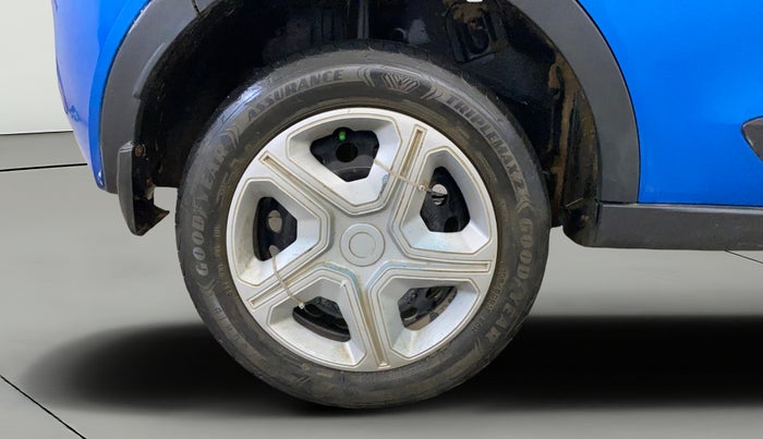 2019 Tata NEXON XM PETROL, Petrol, Manual, 1,18,744 km, Right Rear Wheel