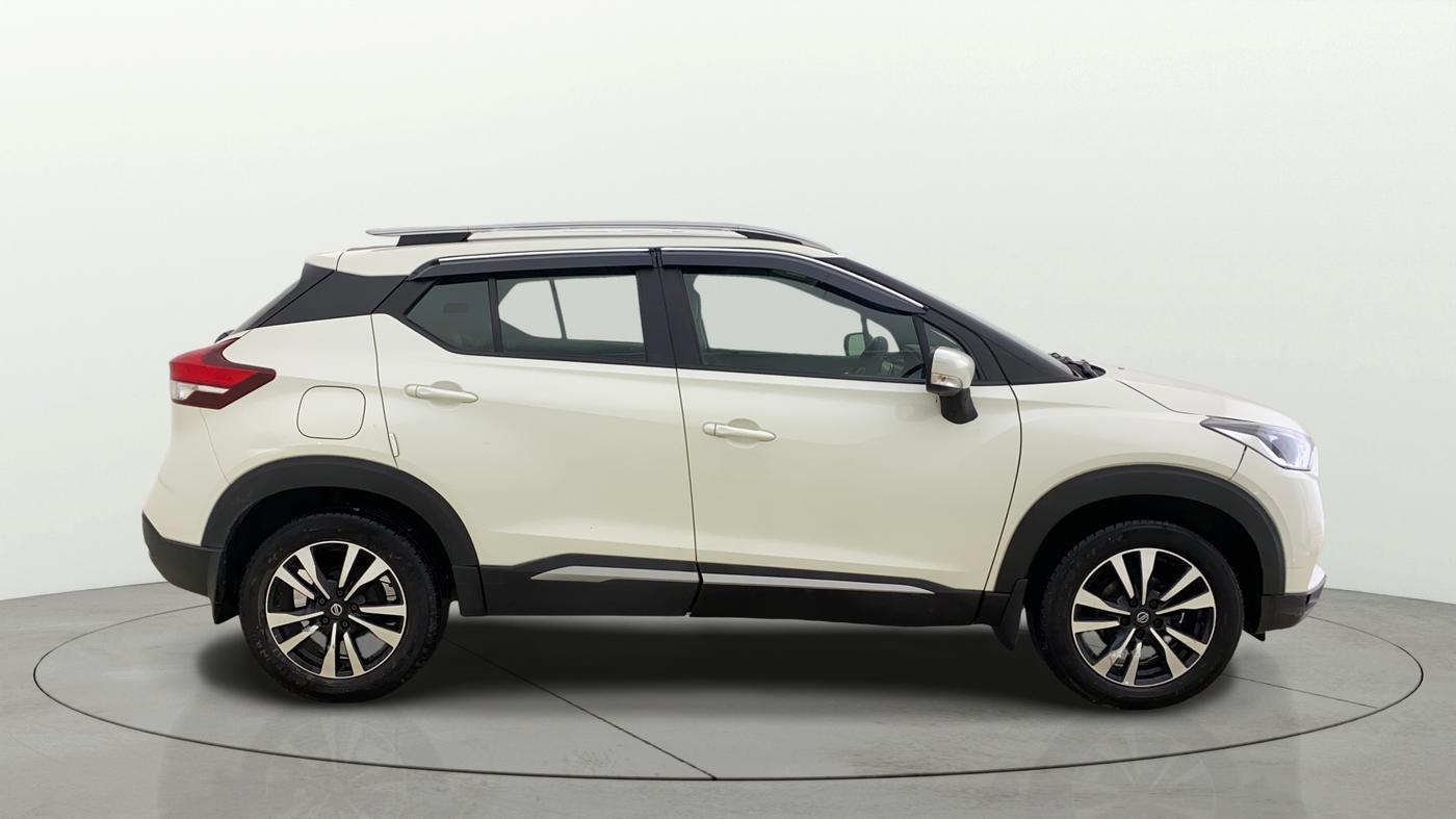 2021 Nissan Kicks XV 1.5, Petrol, Manual, 35,258 km, Right Side View