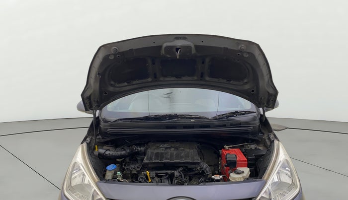 2016 Hyundai Grand i10 SPORTZ 1.2 KAPPA VTVT, Petrol, Manual, 1,36,544 km, Open Bonet