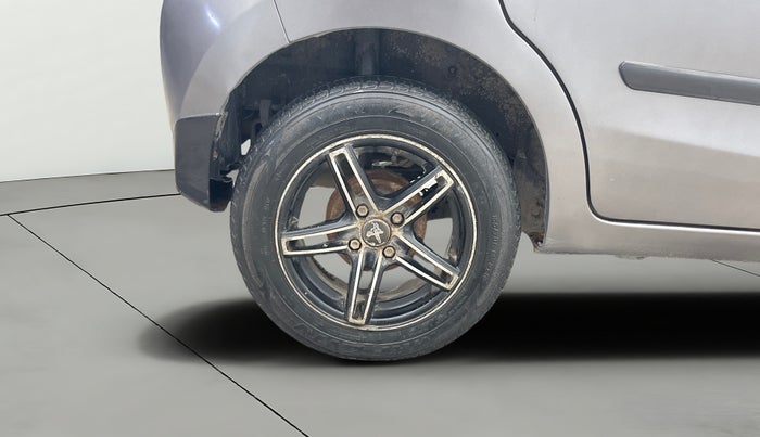 2017 Maruti Celerio ZXI, Petrol, Manual, 51,865 km, Right Rear Wheel