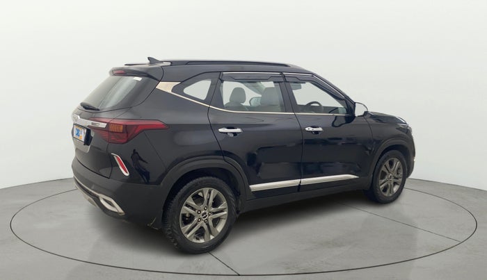 2023 KIA SELTOS HTX PETROL 1.5, Petrol, Manual, 30,582 km, Right Back Diagonal