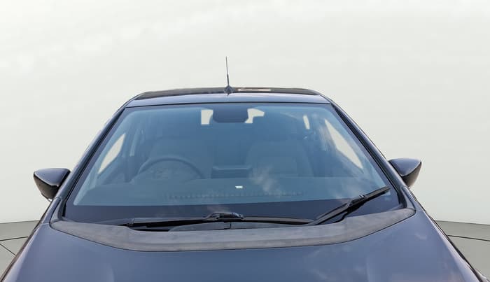 2021 Tata ALTROZ XZ PETROL, CNG, Manual, 63,893 km, Front Windshield