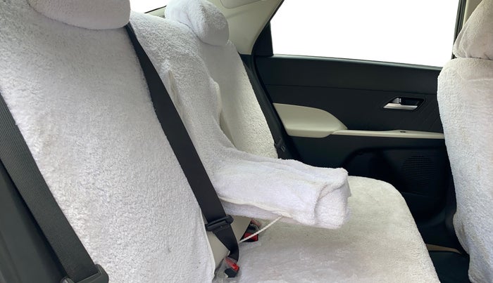 2023 Hyundai Verna S MT 1.5 MPI, Petrol, Manual, 24,896 km, Right Side Rear Door Cabin