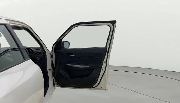 2022 Maruti Swift ZXI AMT, Petrol, Automatic, 66,074 km, RHS Front Door