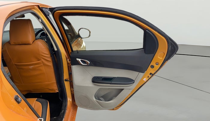 2018 Tata Tiago XZ PETROL, Petrol, Manual, 48,517 km, RHS Rear Door