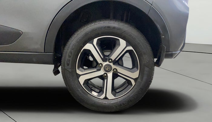 2023 Tata NEXON XZ PLUS LUX SUNROOF DUAL TONE PETROL, Petrol, Manual, 21,216 km, Left Rear Wheel