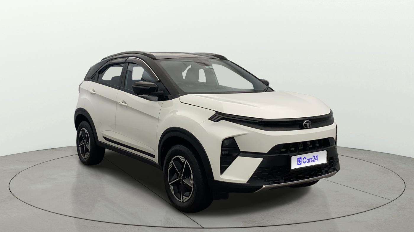 2024 Tata NEXON FEARLESS DUAL TONE 1.2 PETROL, Petrol, Manual, 28,661 km, SRP