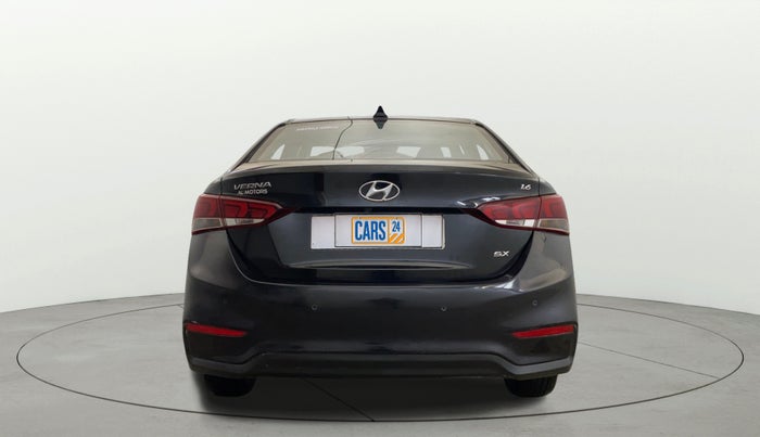 2018 Hyundai Verna 1.6 VTVT SX, Petrol, Manual, 74,702 km, Back/Rear