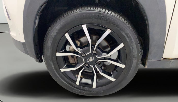 2017 Mahindra Kuv100 K8 6 STR, Petrol, Manual, 12,171 km, Left Front Wheel