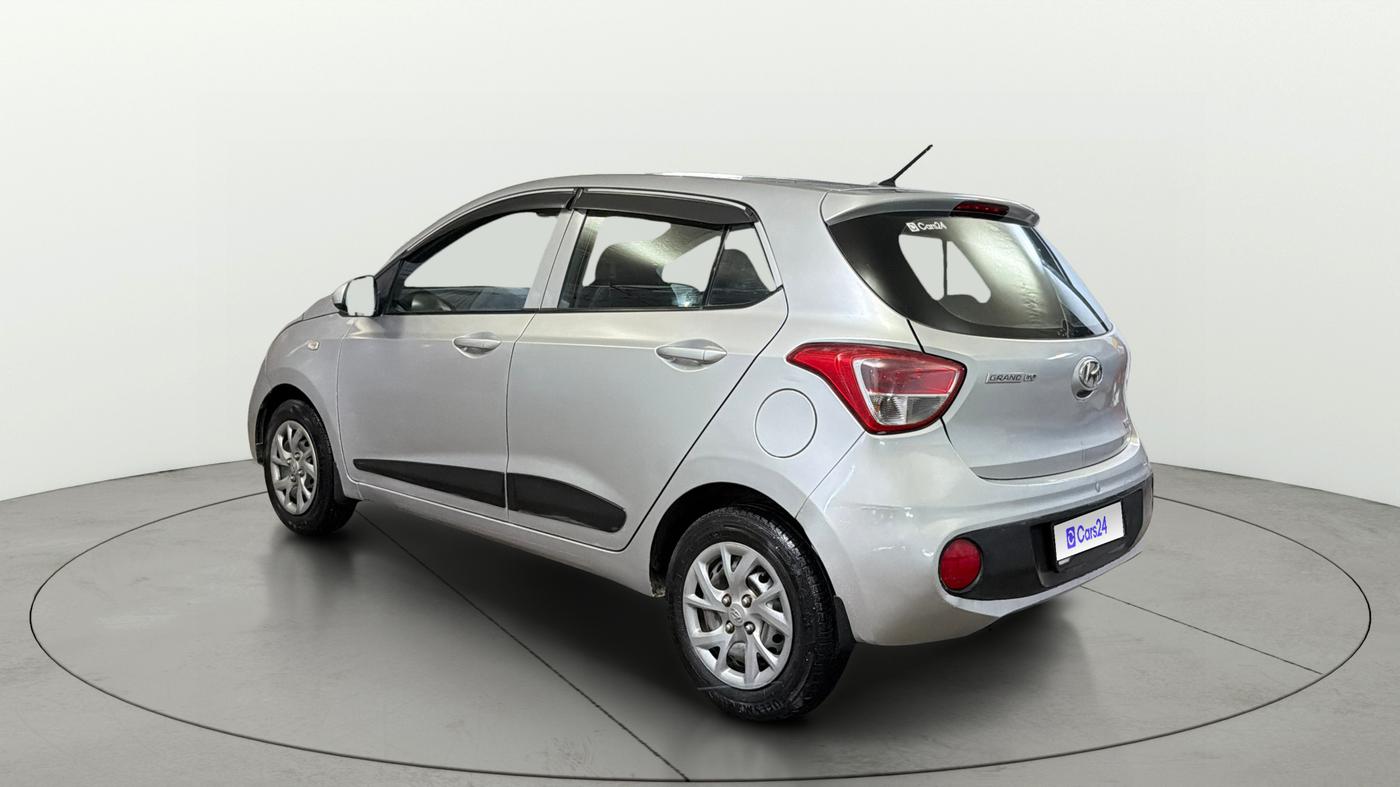 2017 Hyundai Grand i10 MAGNA 1.2 KAPPA VTVT, Petrol, Manual, 82,258 km, Left Back Diagonal