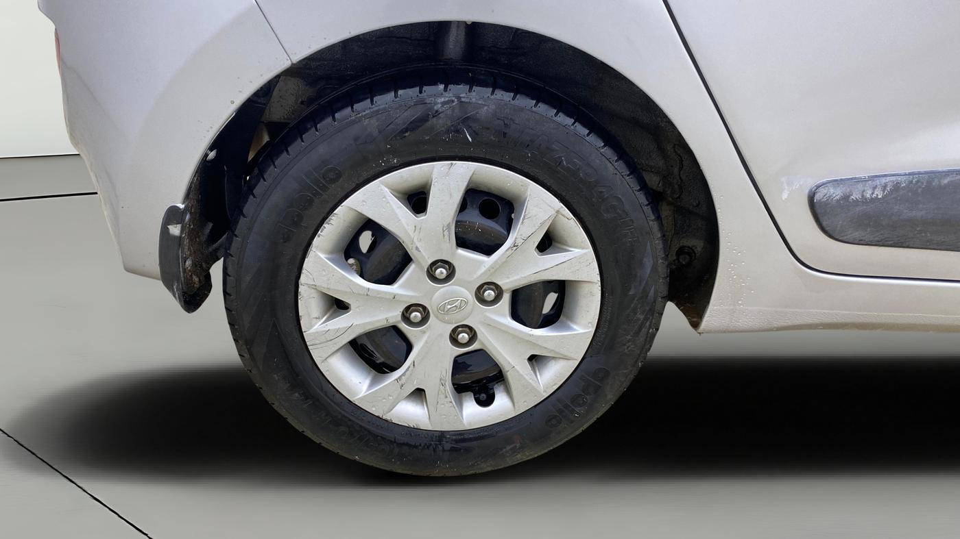 2014 Hyundai Grand i10 SPORTZ 1.2 KAPPA VTVT, Petrol, Manual, 92,251 km, Right Rear Wheel