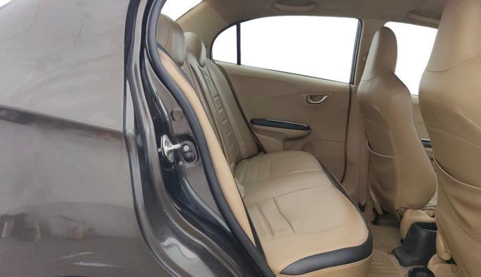 2017 Honda Amaze 1.2L I-VTEC SX, Petrol, Manual, 51,785 km, Right Side Rear Door Cabin