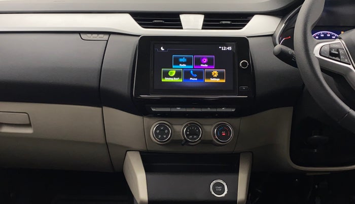 2024 Renault TRIBER RXZ AMT, Petrol, Automatic, 3,817 km, Air Conditioner