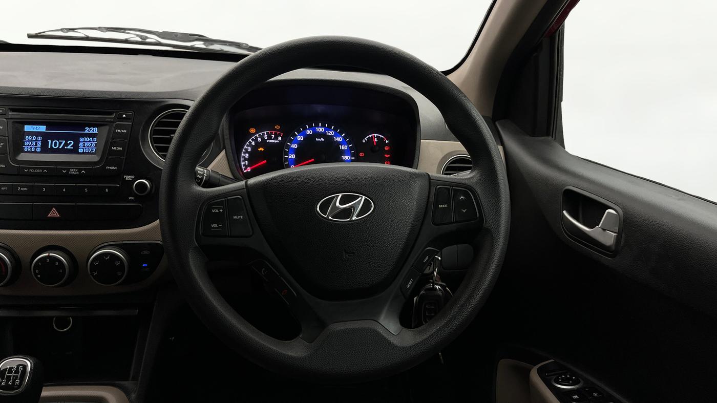 2015 Hyundai Xcent S 1.2, Petrol, Manual, 36,803 km, Steering Wheel Close Up