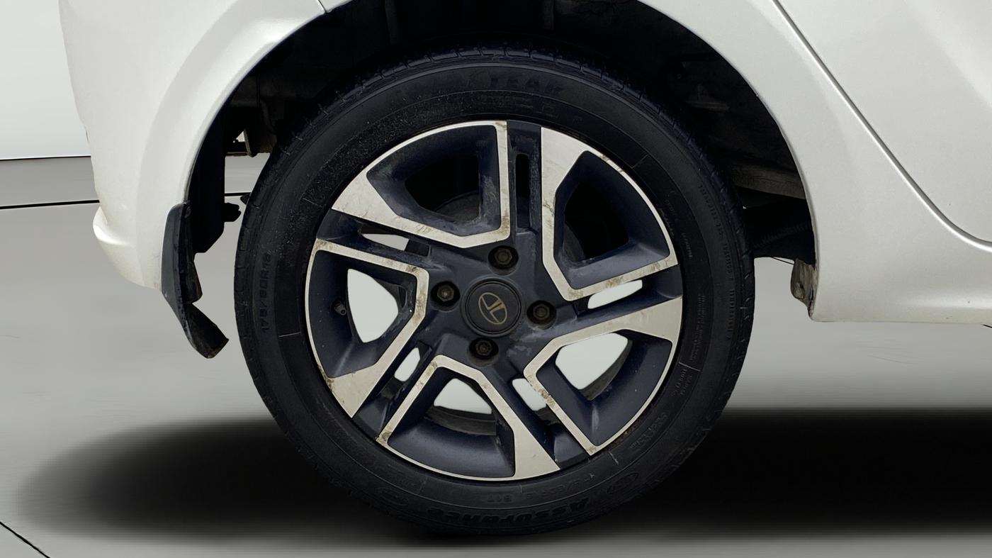 2023 Tata Tiago XZ PLUS PETROL, Petrol, Manual, 45,693 km, Right Rear Wheel