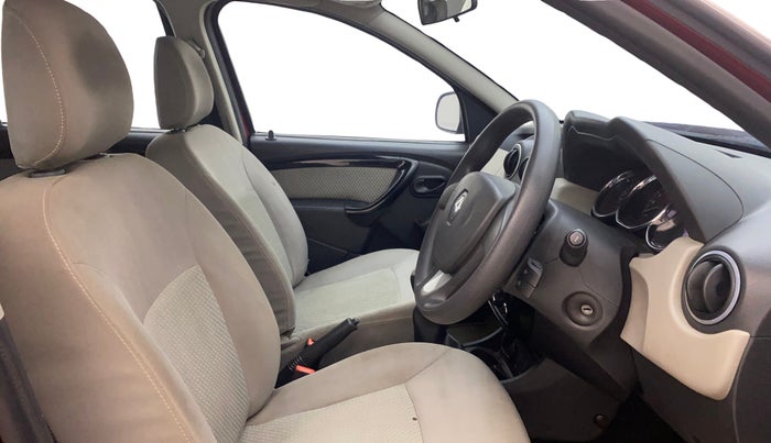 2015 Renault Duster RXL PETROL, Petrol, Manual, 58,156 km, Right Side Front Door Cabin