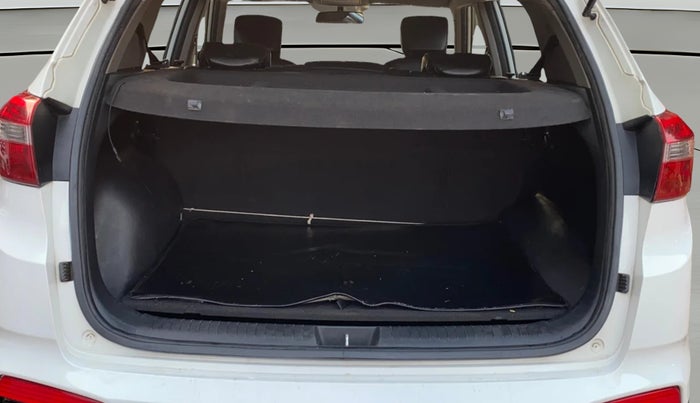 2016 Hyundai Creta SX PLUS 1.6 PETROL, Petrol, Manual, 1,11,085 km, Boot Open Zoomed View