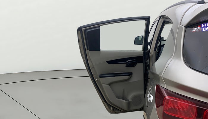 2017 Mahindra Kuv100 K4 6 STR, Petrol, Manual, 23,446 km, LHS Rear Door