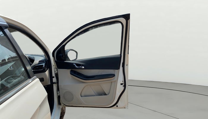 2023 Tata TIGOR XZ PLUS CNG, CNG, Manual, 30,087 km, RHS Front Door